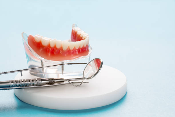 Best Tooth Extraction  in Santa Moni, CA